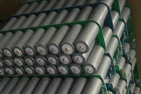 哈尔滨骆驼三元锂电池回收|电动车电池多少钱一斤回收